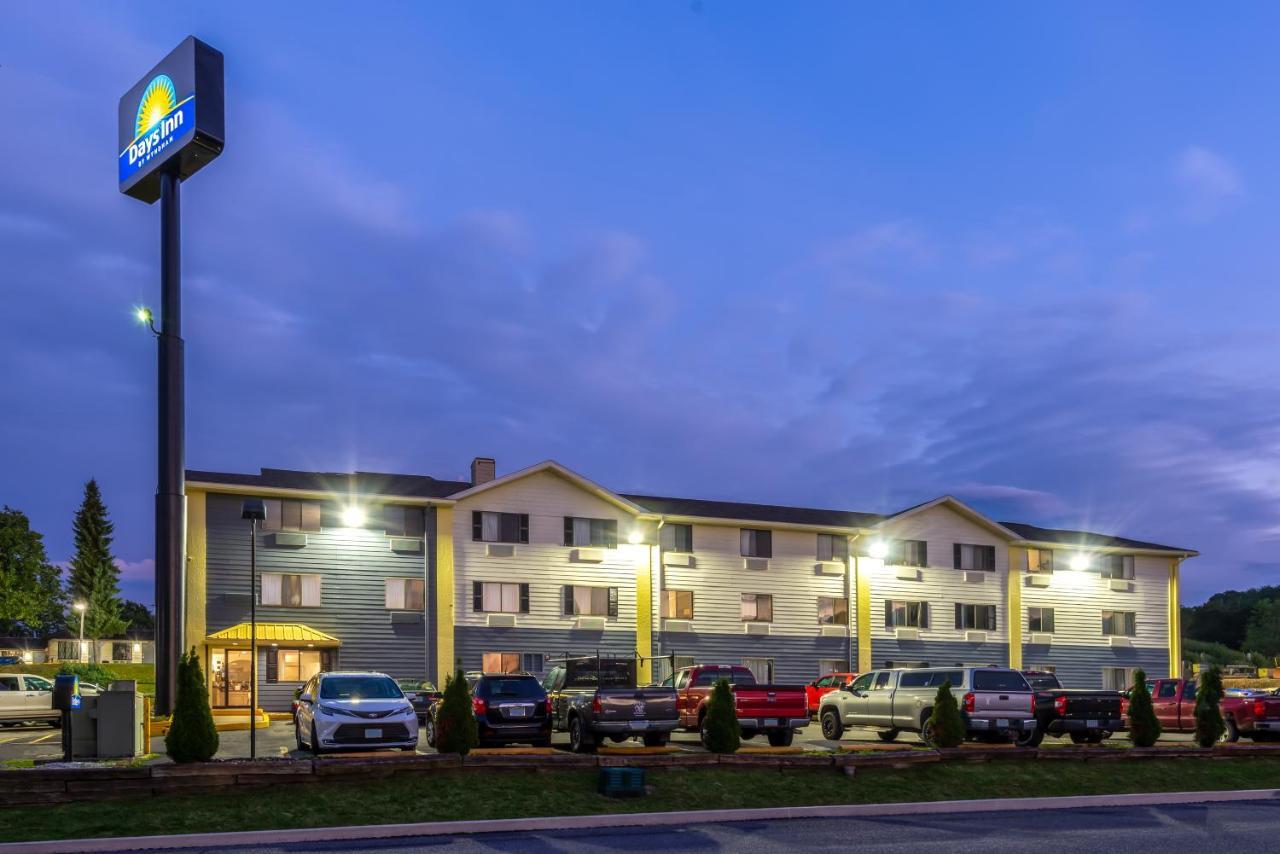 Days Inn By Wyndham Somerset Pa I-70 I-76 Экстерьер фото